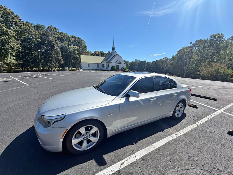 2008 BMW 5 Series - 528i Sedan 4D