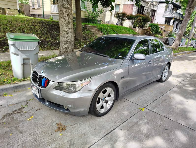 2004 BMW 5 Series - 530i Sedan 4D