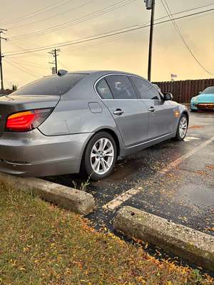 2010 BMW 5 Series - 528i xDrive Sedan 4D