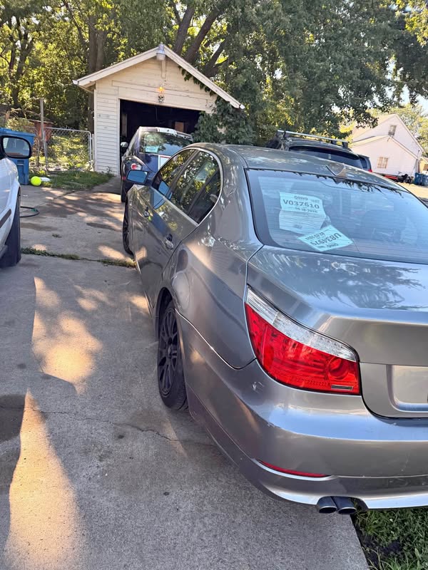 2010 BMW 5 Series - 528i Sedan 4D