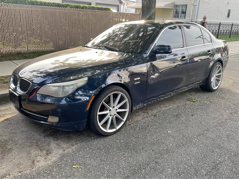 2010 BMW 5 Series - 535xi Sedan 4D