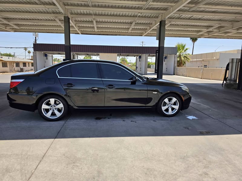 2008 BMW 5 Series - 528xi Sedan 4D