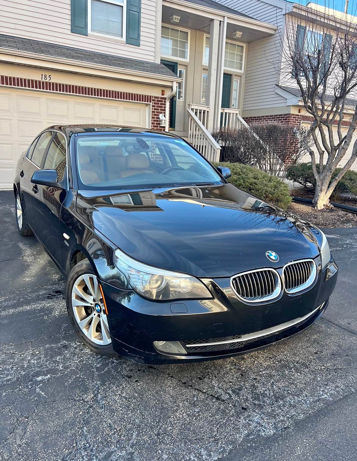 2010 BMW 5 Series - 535i xDrive Sedan 4D