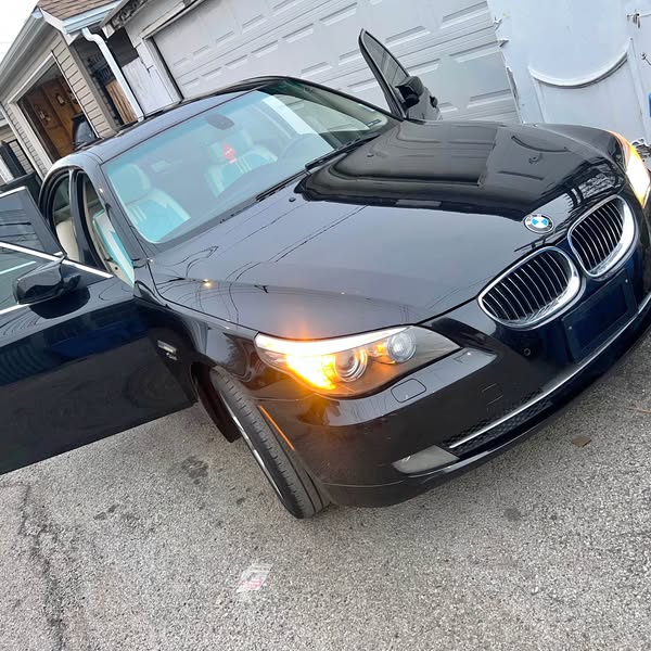 2009 BMW 5 Series - 535i xDrive Sedan 4D