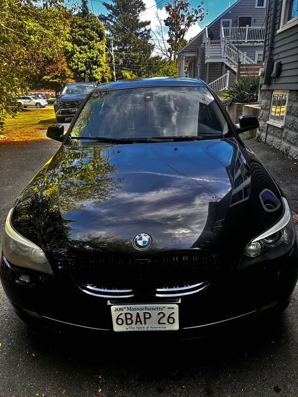 2010 BMW 5 Series - 535i xDrive Sedan 4D