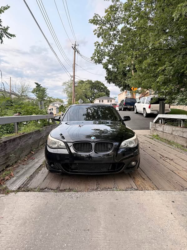 2005 BMW 5 Series - 545i Sedan 4D