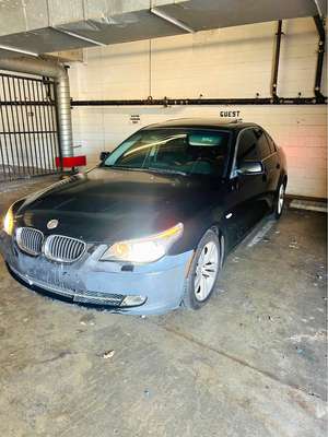 2010 BMW 5 Series - 528i xDrive Sedan 4D