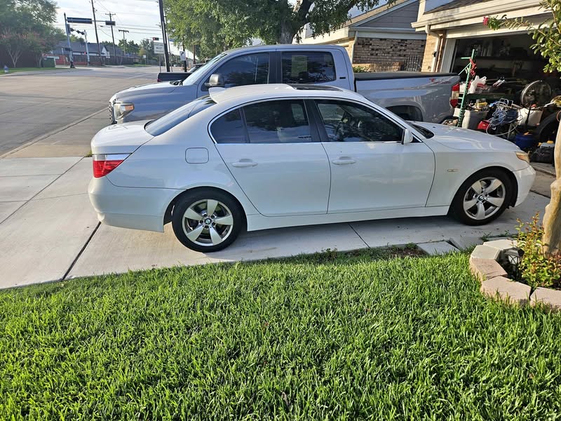 2006 BMW 5 Series - 528i Sedan 4D