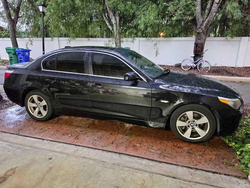 2007 BMW 5 Series - 530xi Sedan 4D