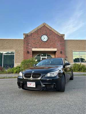2010 BMW 5 Series - 528i xDrive Sedan 4D
