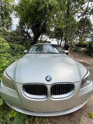 2010 BMW 5 Series - 528i Sedan 4D