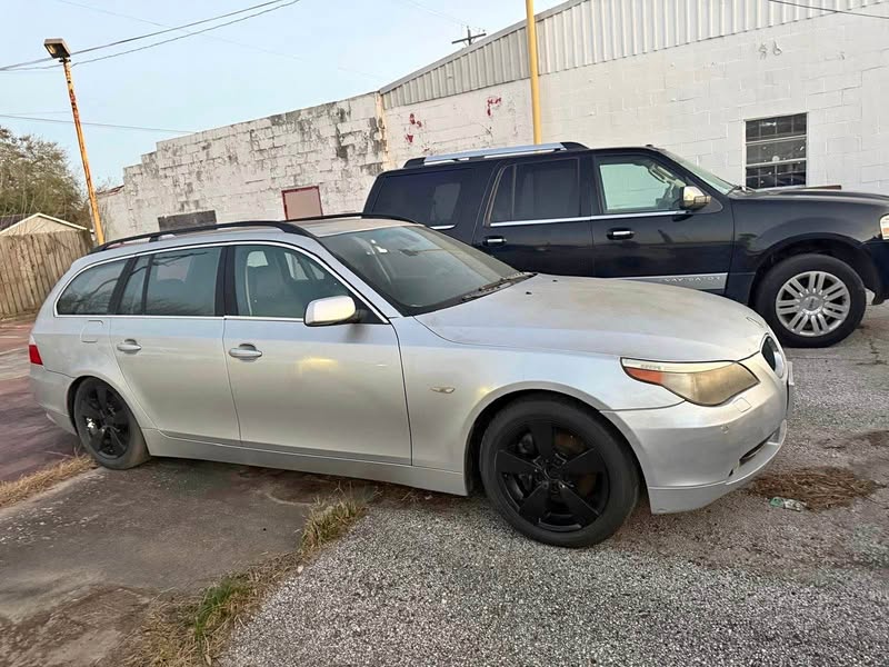 2006 BMW 5 Series - 530i xDrive Sedan 4D