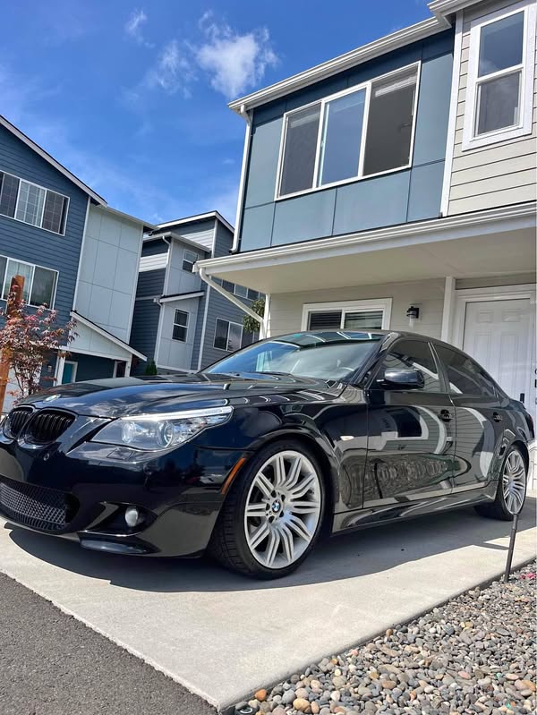 2008 BMW 5 Series - 550i Sedan 4D