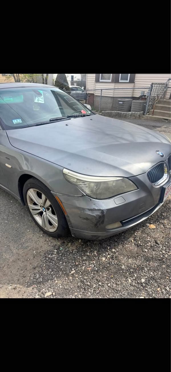 2010 BMW 5 Series - 528i Sedan 4D