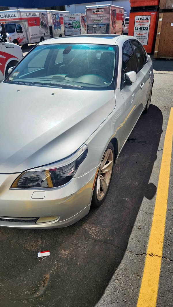 2009 BMW 5 Series - 528i Sedan 4D