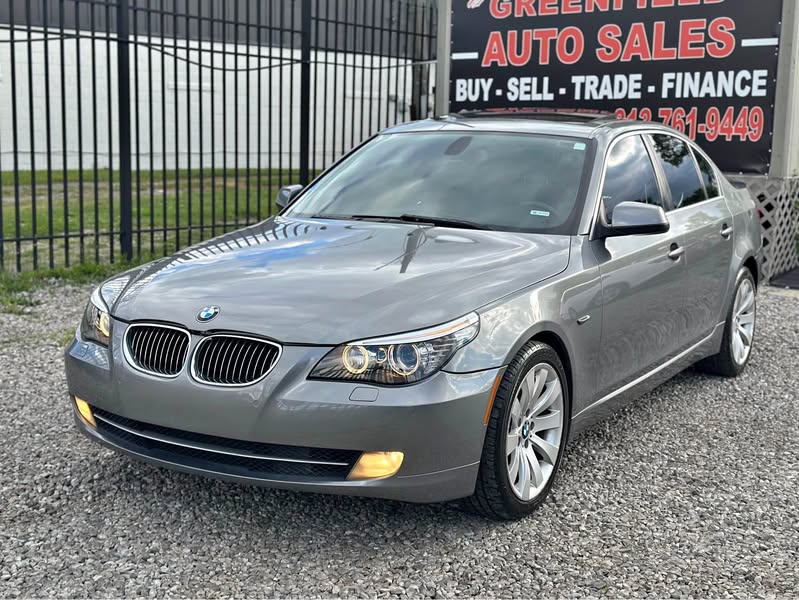 2010 BMW 5 Series - 528i Sedan 4D