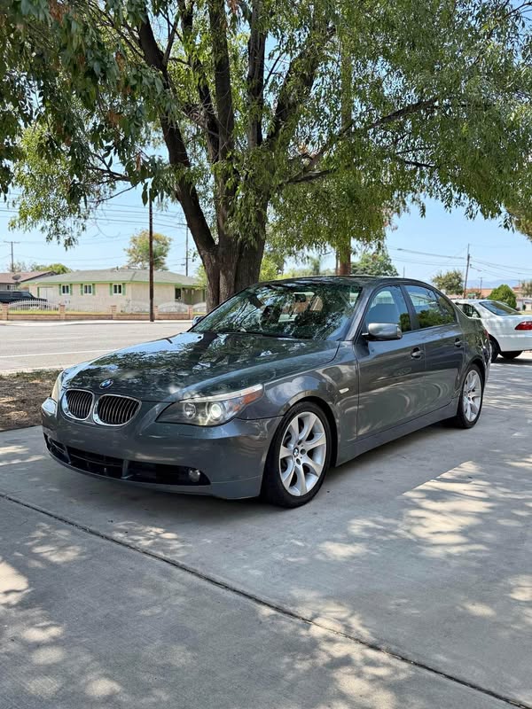 2007 BMW 5 Series - 550i Sedan 4D