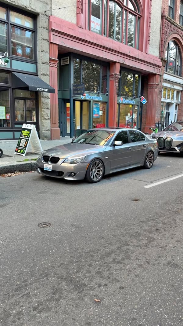 2008 BMW 5 Series - 550i Sedan 4D