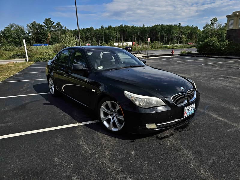 2010 BMW 5 Series - 535i Sedan 4D
