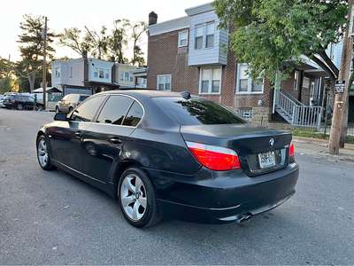 2009 BMW 5 Series - 528i Sedan 4D