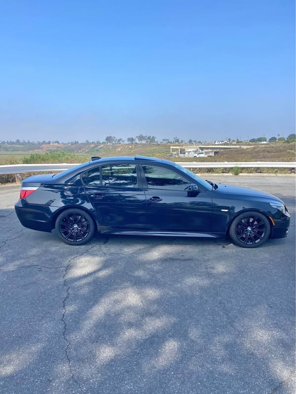 2010 BMW 5 Series - 535i Sedan 4D
