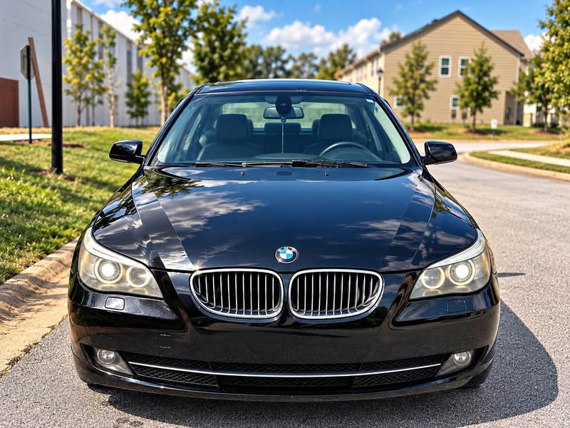 2010 BMW 5 Series - 528i Sedan 4D