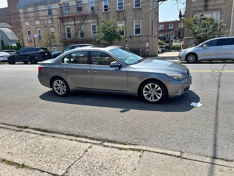 2010 BMW 5 Series - 535i xDrive Sedan 4D
