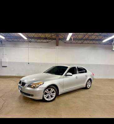 2010 BMW 5 Series - 528i xDrive Sedan 4D