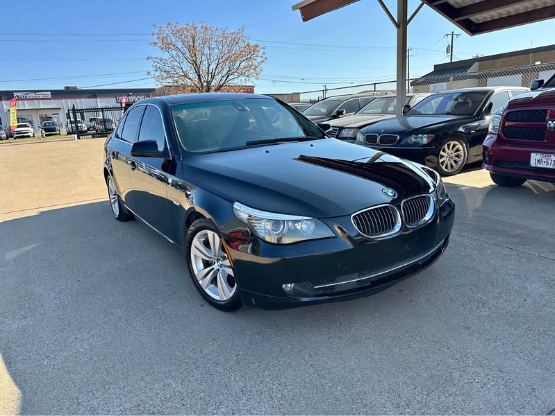 2010 BMW 5 Series - 528i Sedan 4D