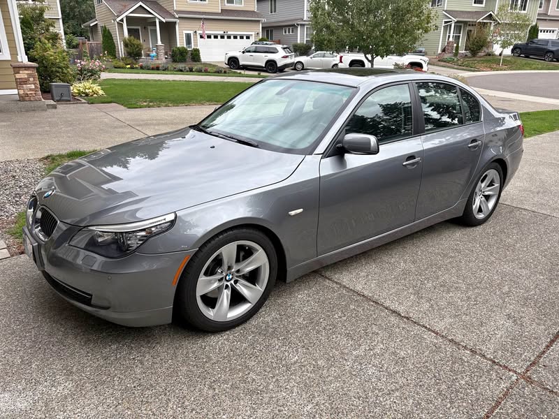 2008 BMW 5 Series - 528i Sedan 4D
