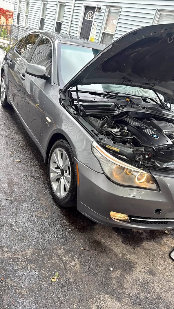 2009 BMW 5 Series - 535d xDrive Sedan 4D