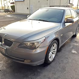 2010 BMW 5 series 528i