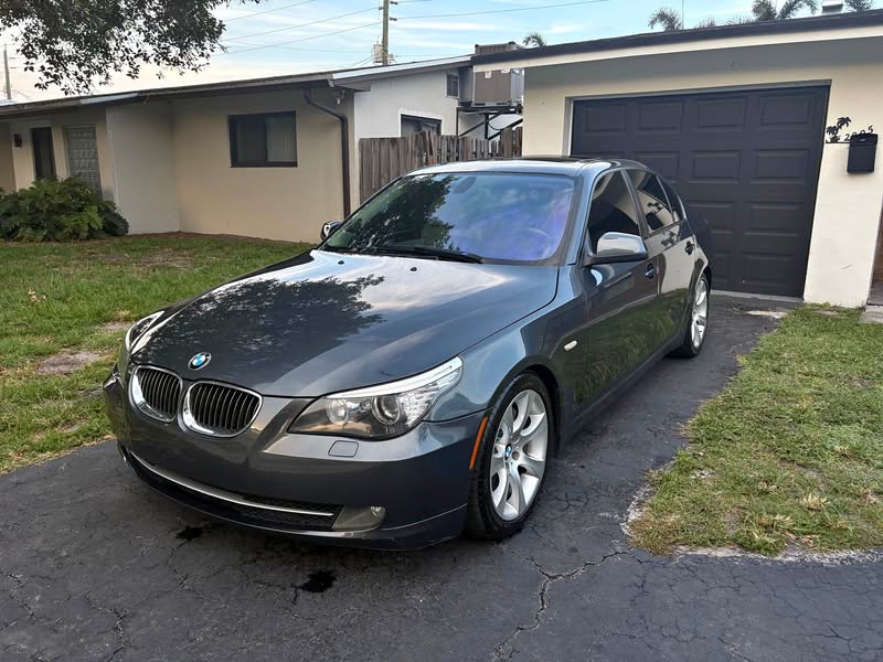 2010 BMW 5 Series - 535i Sedan 4D