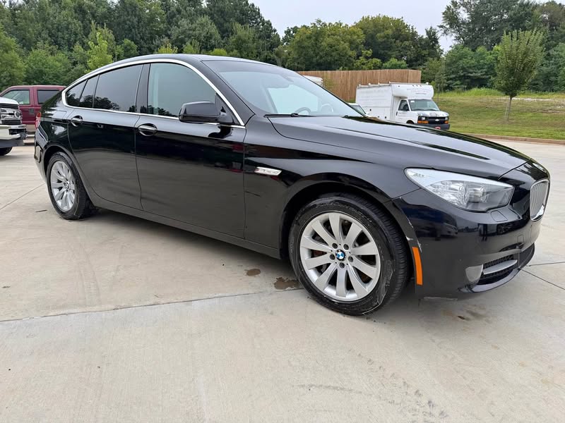 2010 BMW 5 Series - 550i Gran Turismo xDrive Sedan 4D
