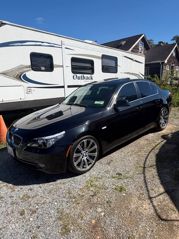 2010 BMW 5 Series - 528i Sedan 4D