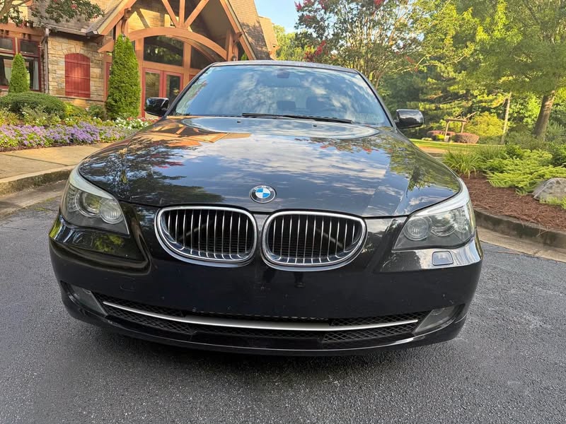 2009 BMW 5 Series - 528i xDrive Sedan 4D