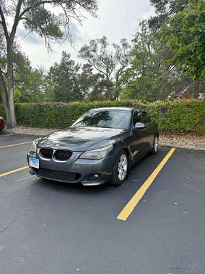 2010 BMW 5 Series - 528xi Sedan 4D
