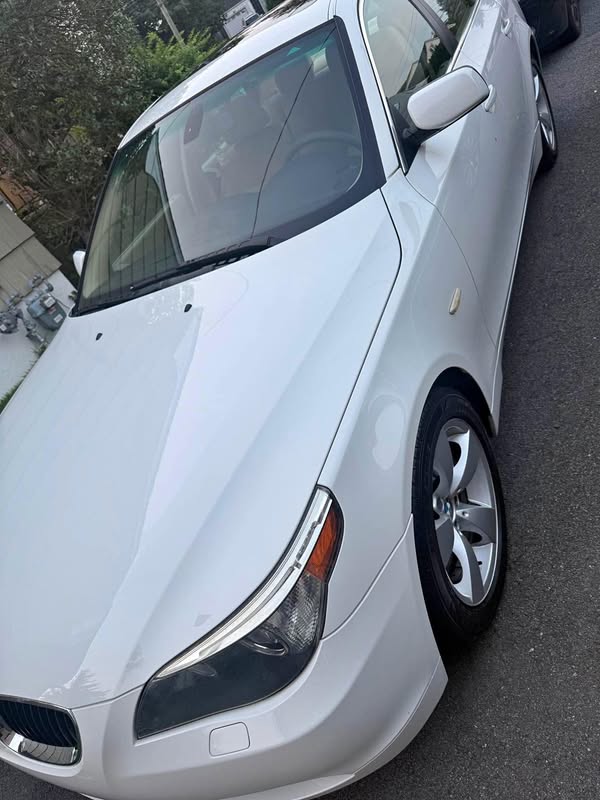 2004 BMW 5 Series - 530i xDrive Sedan 4D