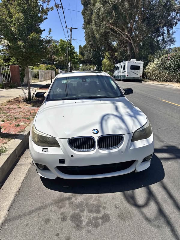 2007 BMW 5 Series - 550i Sedan 4D