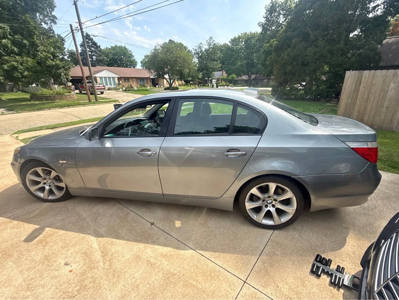 2004 BMW 5 Series - 545i