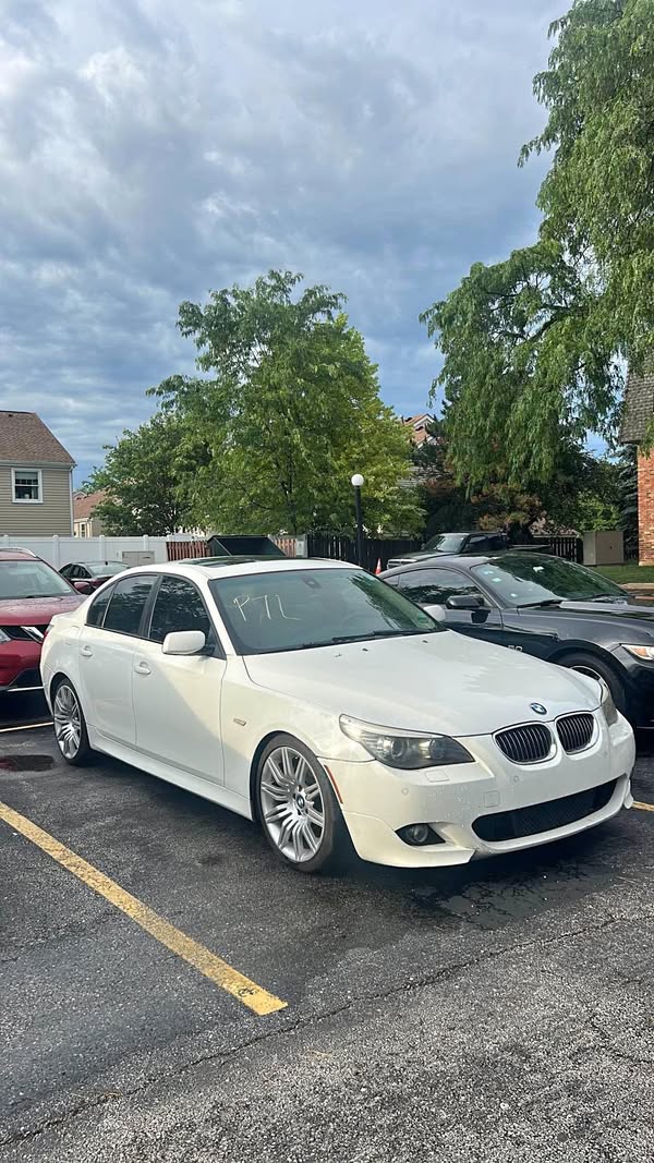 2008 BMW 5 Series - 550i Sedan 4D