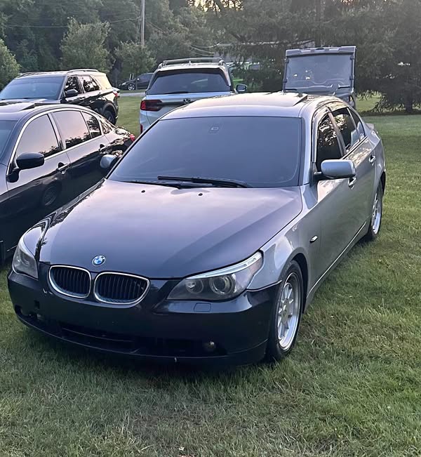 2004 BMW 5 Series - 525i Sedan 4D