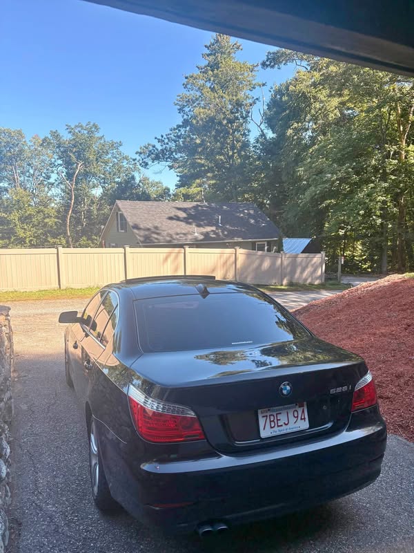 2010 BMW 5 Series - 528i xDrive Sedan 4D