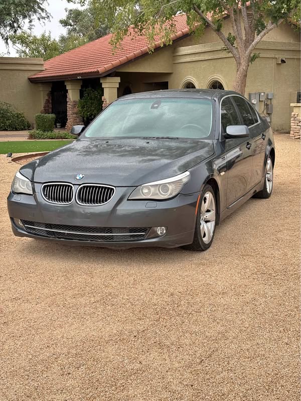 2009 BMW 5 Series - 528i Sedan 4D