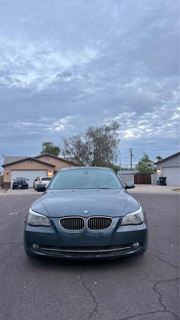 2009 BMW 5 Series - 528i Sedan 4D