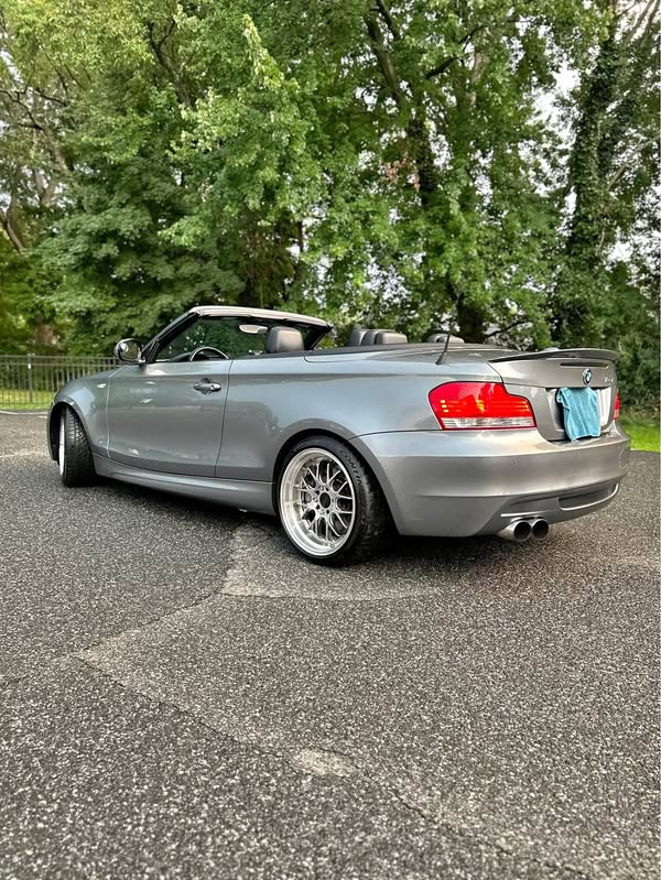 2011 BMW 1 Series - 135i Convertible 2D