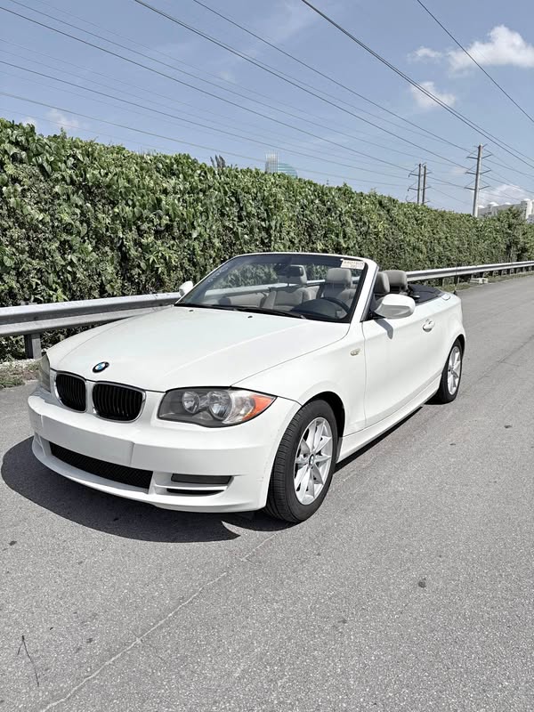 2011 BMW 1 Series - 128i Convertible 2D