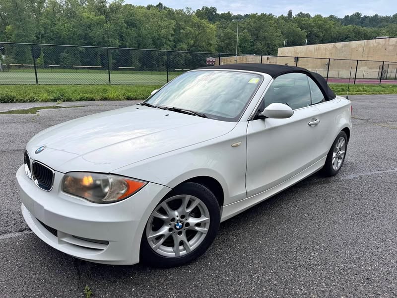 2009 BMW 1 Series 128i Convertible 2D