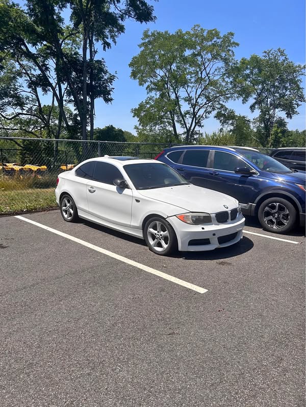 2009 BMW 1 Series - 128i Coupe 2D