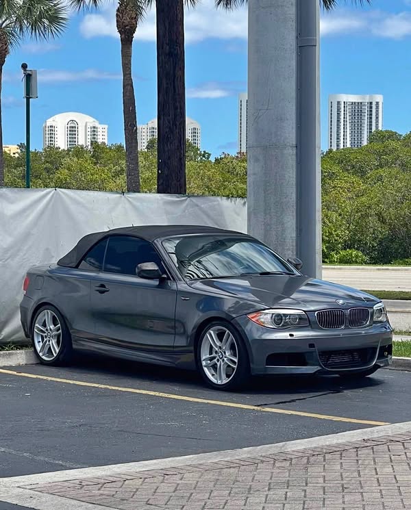 2013 BMW 1 Series - 135i Convertible 2D